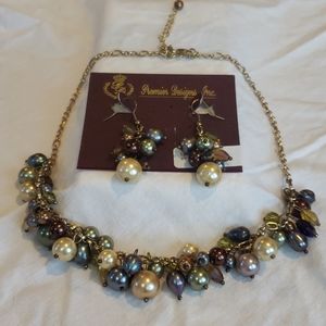 Earing and Necklace Set